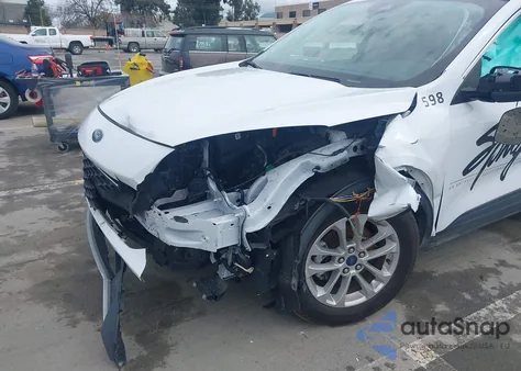 2022 Ford Escape Se Hybrid z USA, uszkodzony, nr VIN 1FMCU0BZ9NUA71013